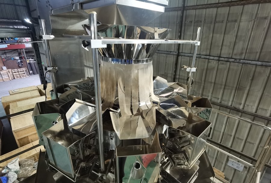 Potato chips packaging machine - Image 2